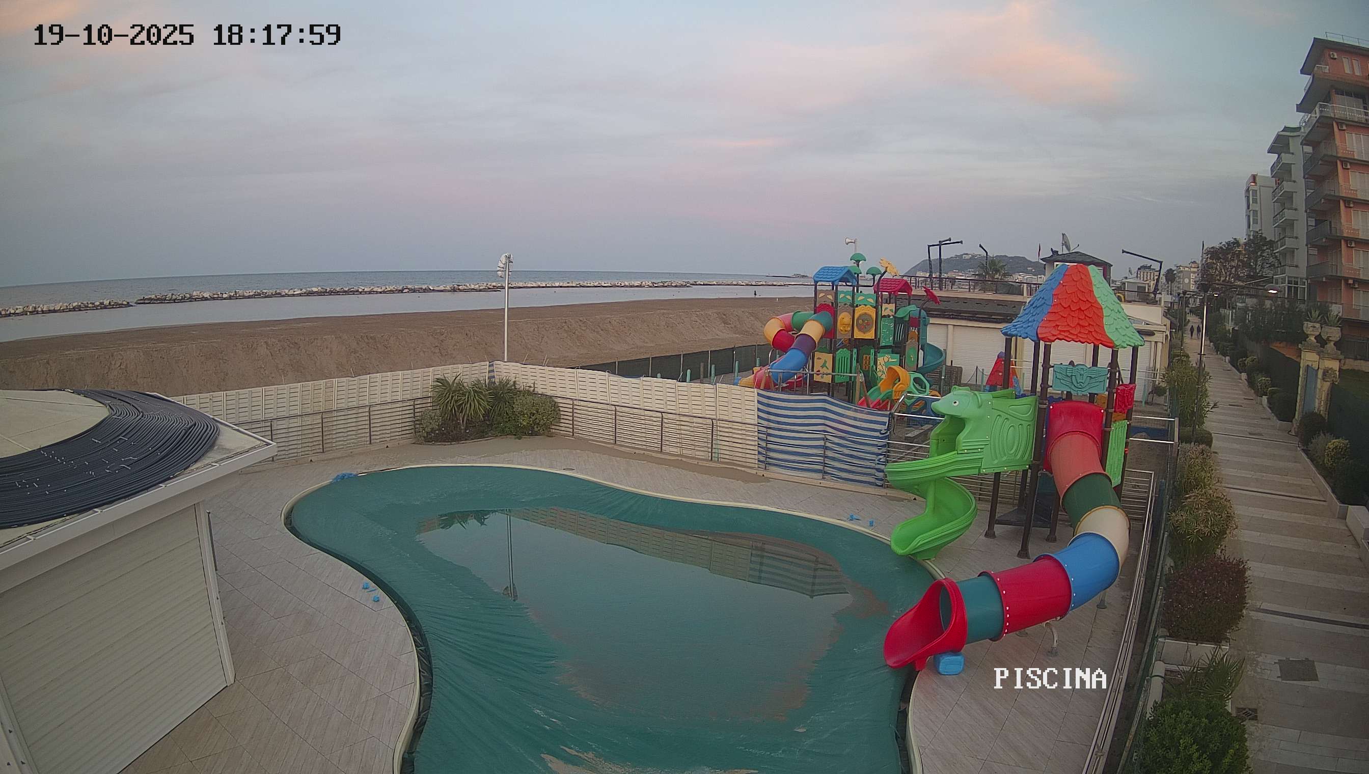 Webcam Altamarea, piscina a Cattolica