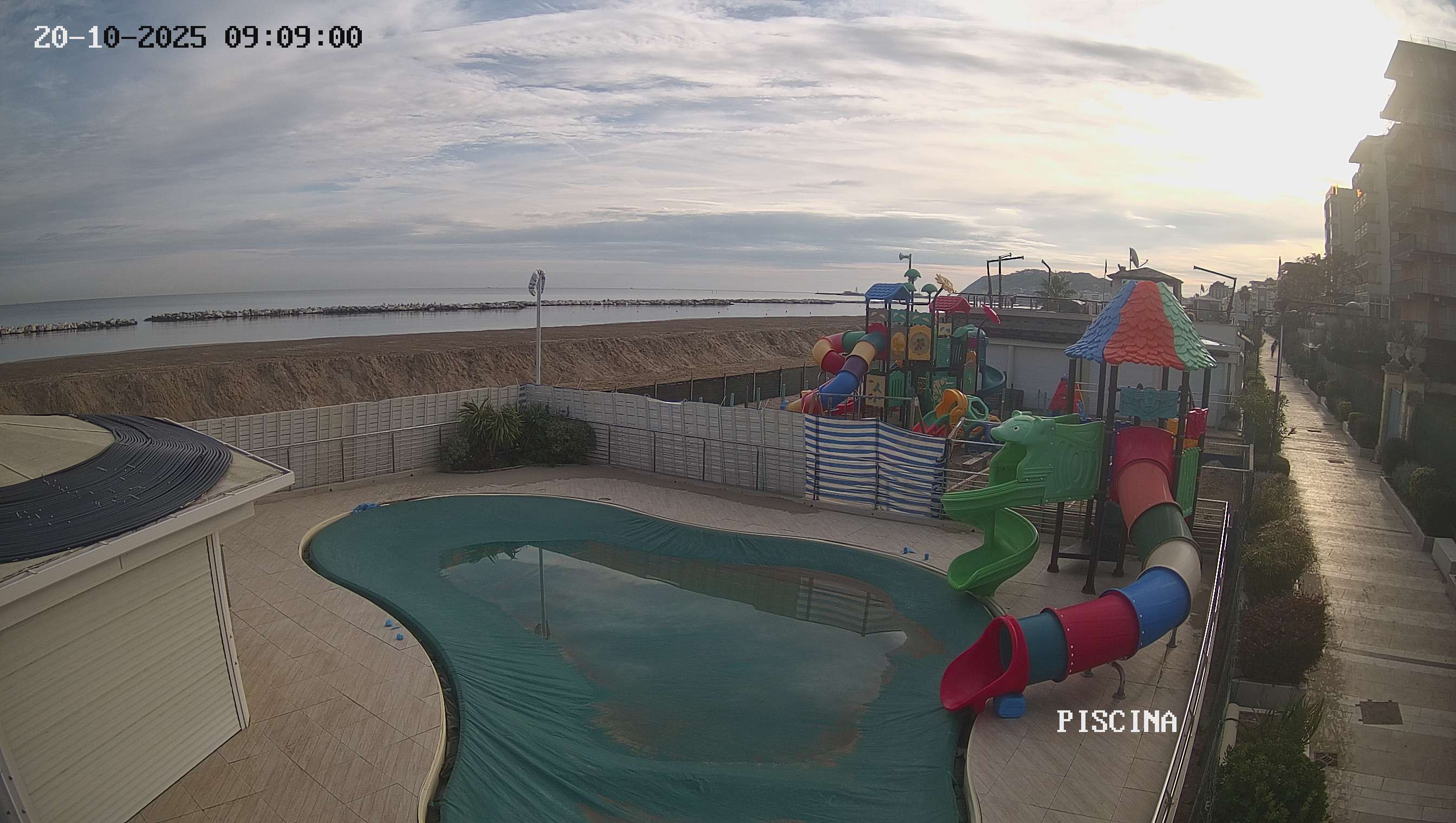 Webcam Altamarea, piscina a Cattolica