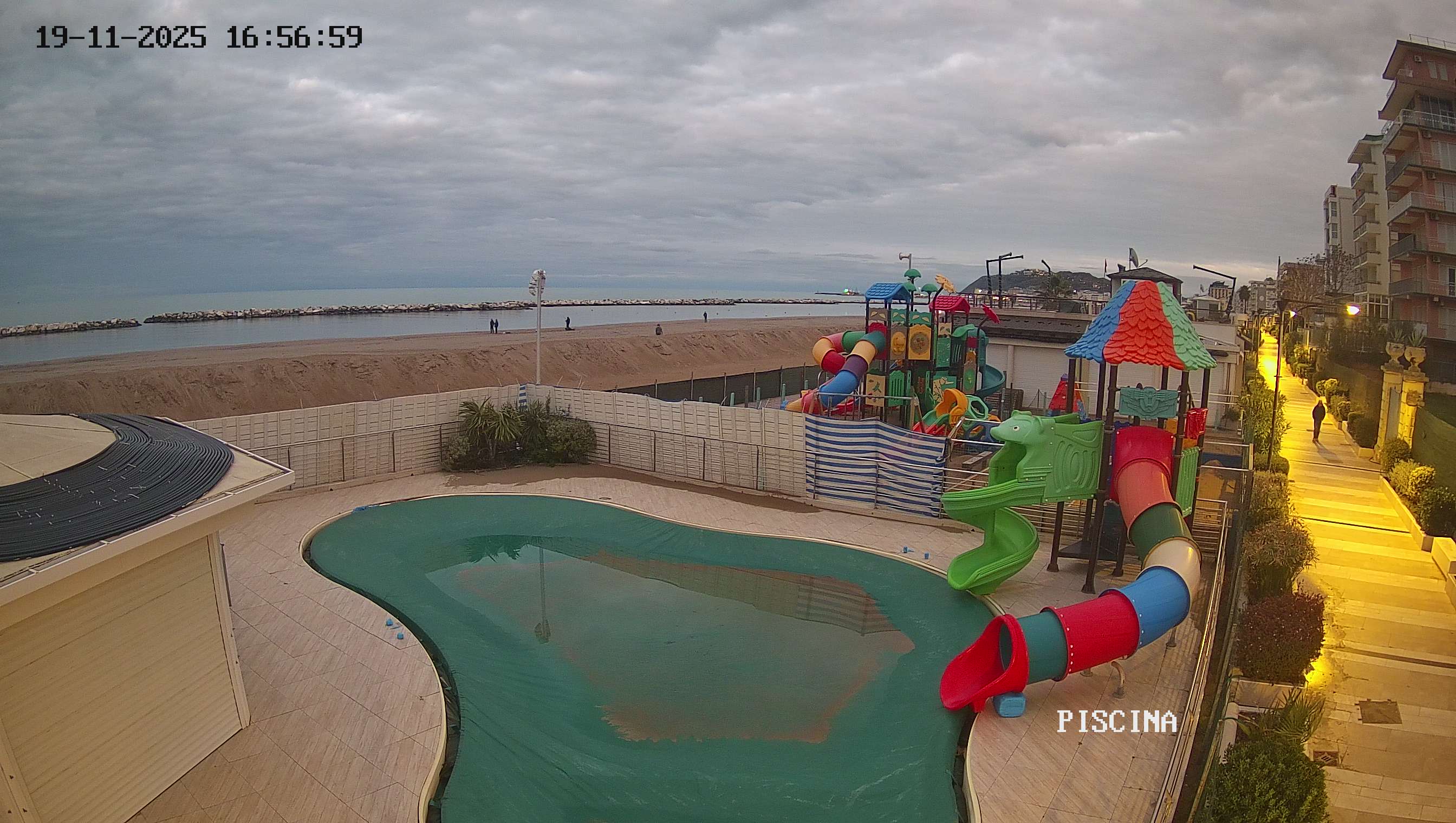 Webcam Altamarea, piscina a Cattolica