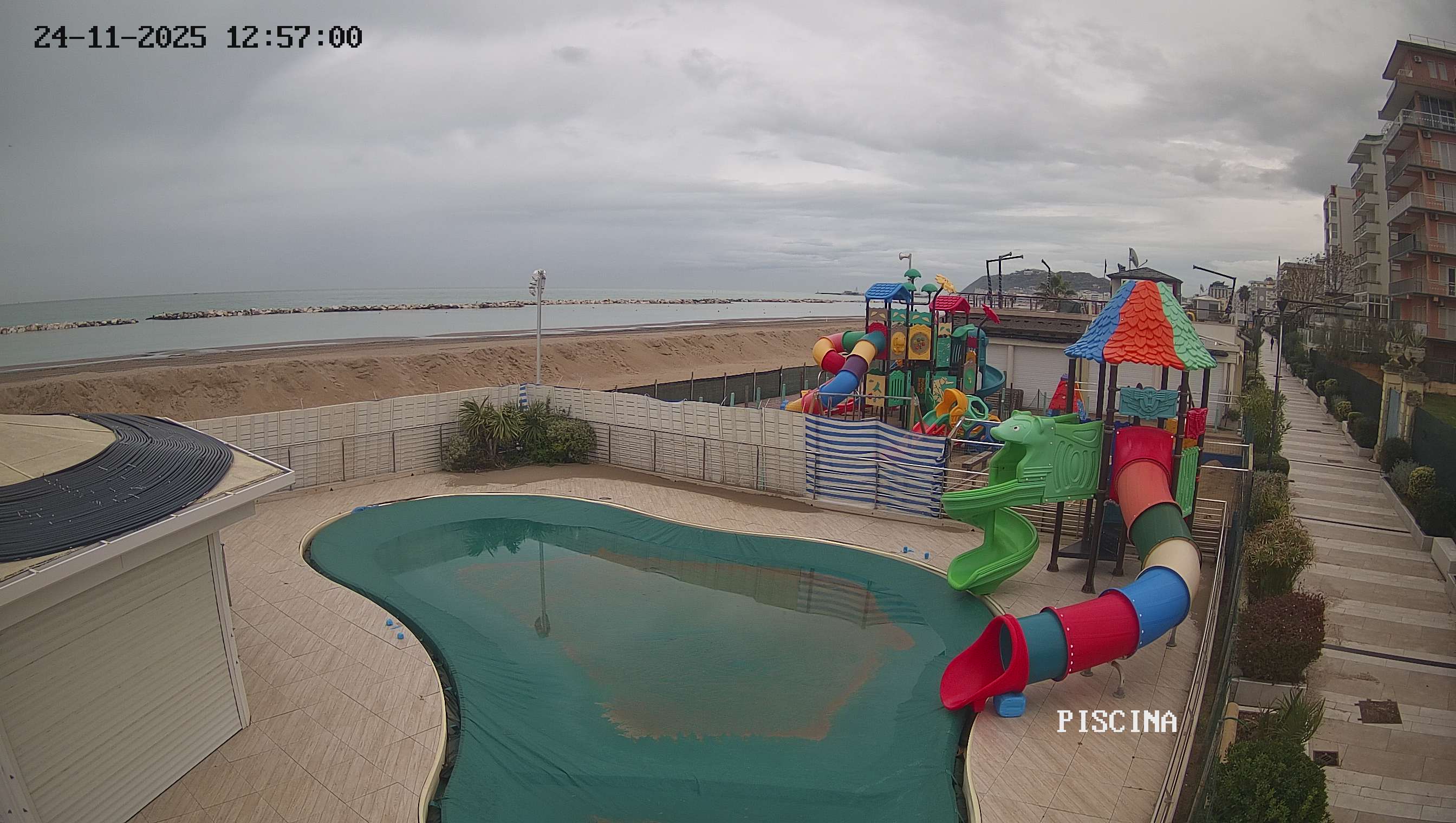 Webcam Altamarea, piscina a Cattolica