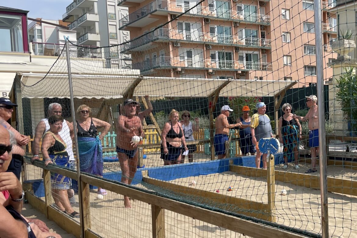 The Beach of a Thousand Faces